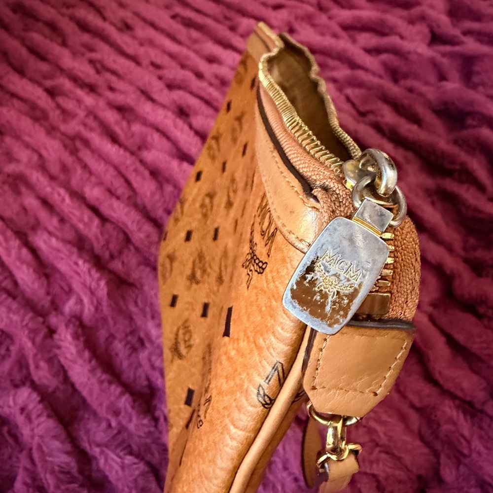 MCM Cognac Visetos Monogram Leather Wristlet with Black Accents - Picture 4 of 6